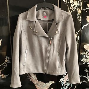 🦝Faux grey jacket.